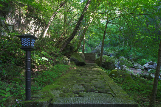 湖北黄冈罗田大别山薄刀锋风景区