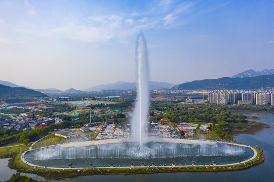 泰山西湖喷泉