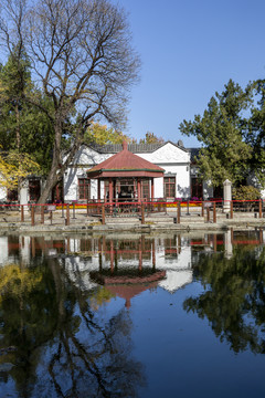 北京金秋的香山公园双清别墅