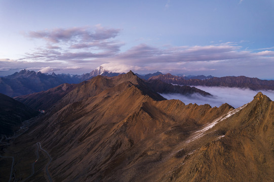 航拍高山云海云雾日出风光