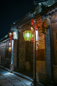 中国河南开封双龙巷景区夜景