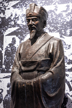 费袆塑像