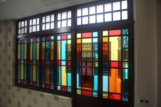 老上海建筑彩色玻璃