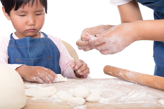 教自己的孩子学习包饺子