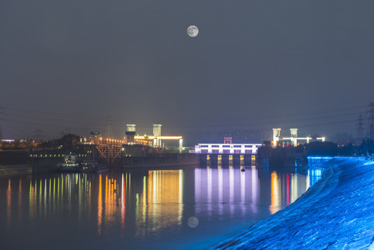 葛洲坝船闸夜景