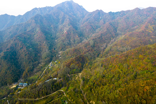 秦岭山秋色