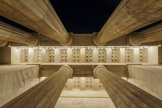 希腊雅典国家图书馆大理石柱背景