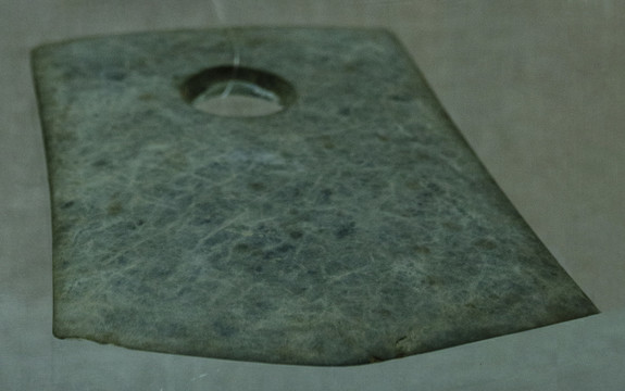 信阳博物馆藏品单孔石钺