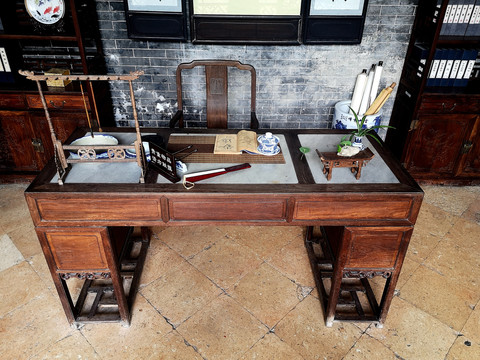 古典书桌
