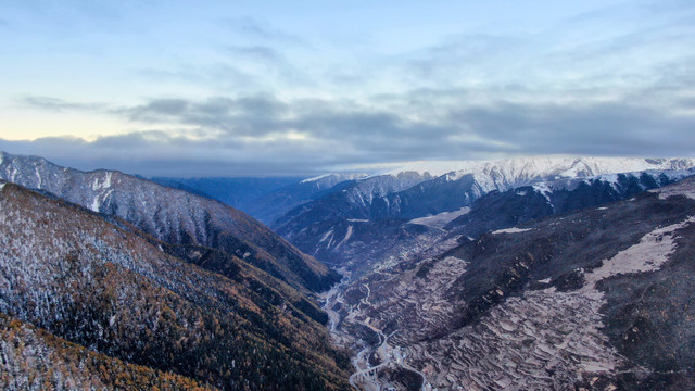 川西四姑娘山景区雪山