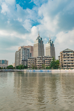苏州河沿岸城市建筑