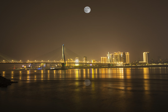 宜昌夷陵长江大桥夜景