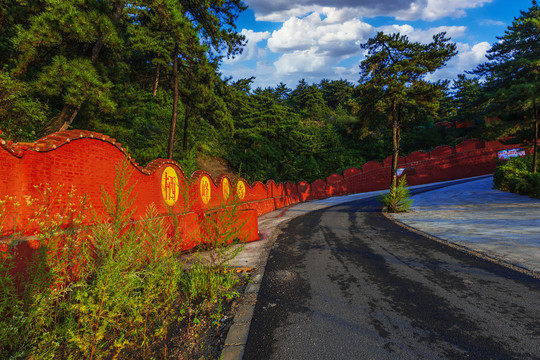 山西太原栖霞峰禅寺风光