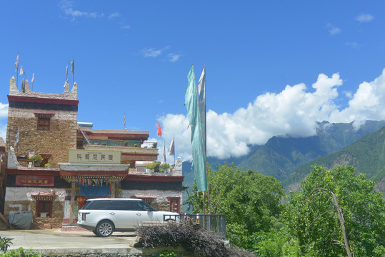丹巴甲居藏寨藏族农家宾馆