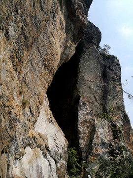 火山岩洞