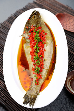 蒸鸦片鱼