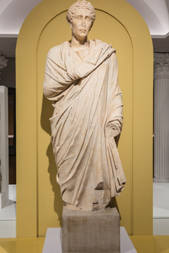 涅尔瓦皇帝雕塑