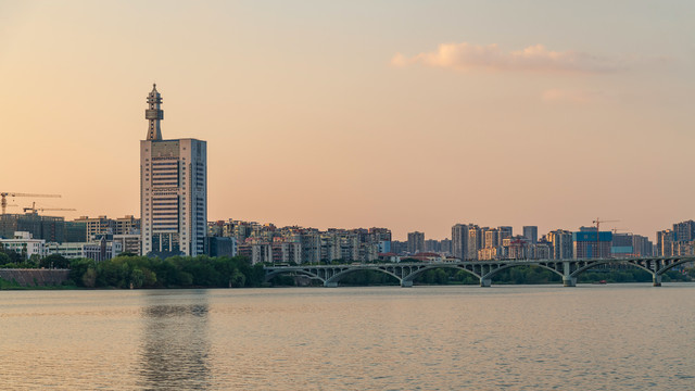 湖南长沙湘江风光