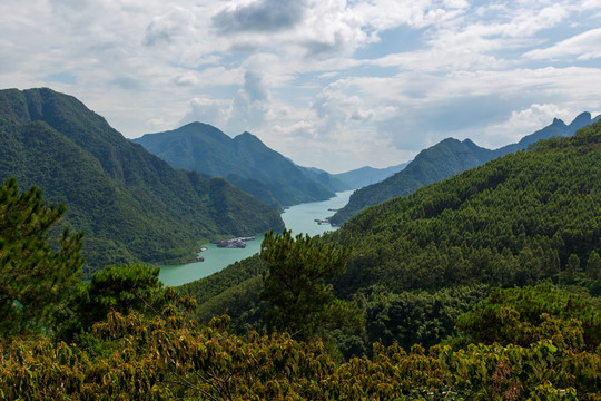 桂平龙潭国家森林公园龙潭峡谷