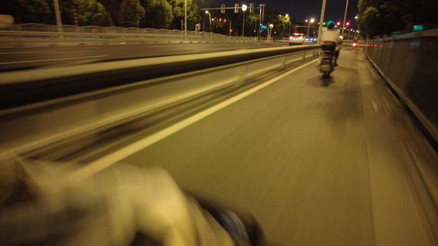 街道夜景