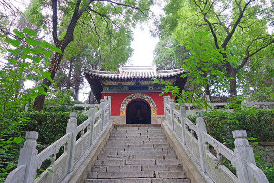 北戴河联峰山公园观音寺