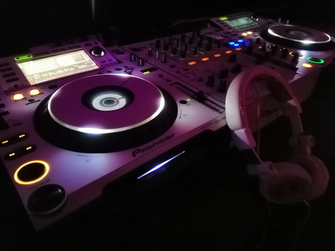 DJ碟机