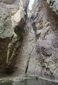 乐清市雁荡山三折瀑景区