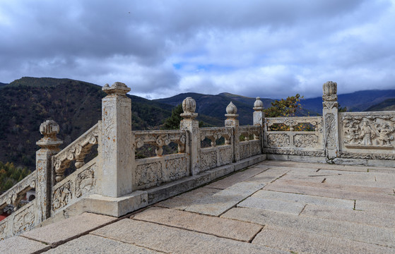 五台山佑国寺雕刻围栏