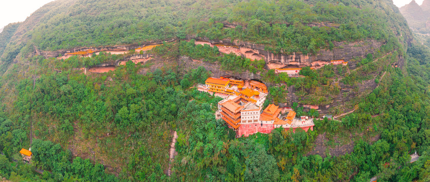 广西玉林容县都峤山庆寿岩