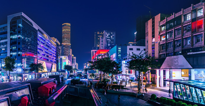 深圳华强北商业步行街夜景