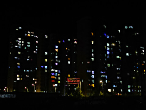 夜晚城市高楼