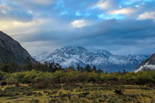 四川贡嘎雪山