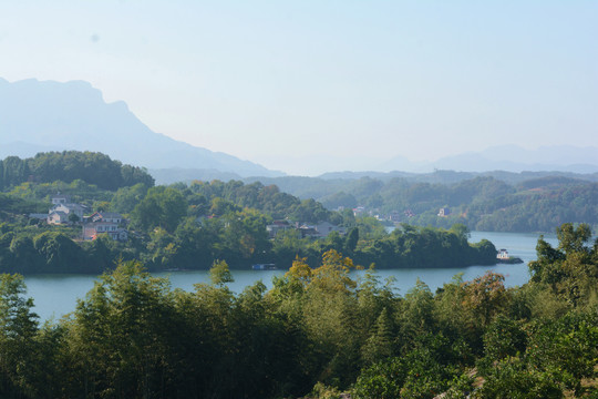 清江白鸭垴风景