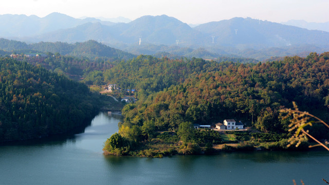 清江白鸭垴风景