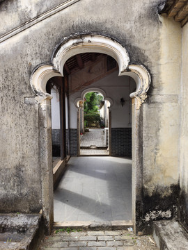 版画村建筑门