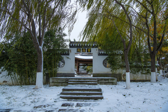 北京园博园重庆园雪景