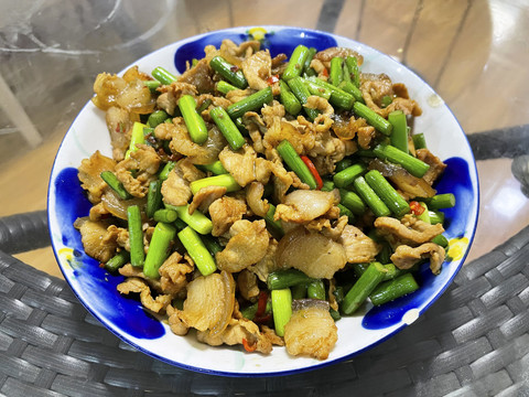 蒜苗炒肉