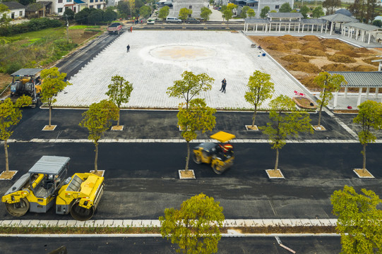 广场建设工地