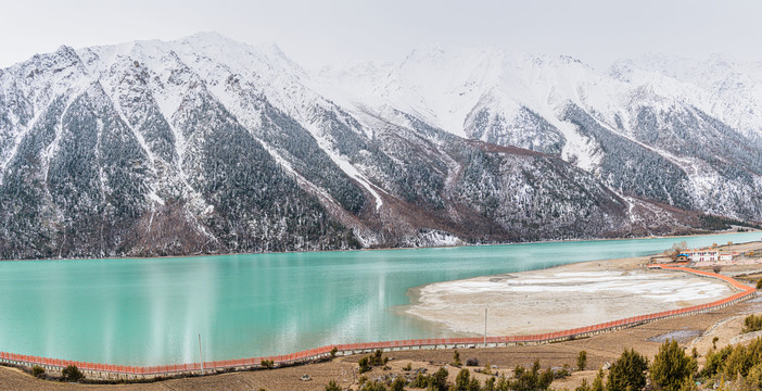 然乌湖