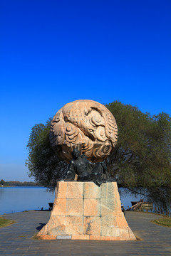 东湖庄子雕塑