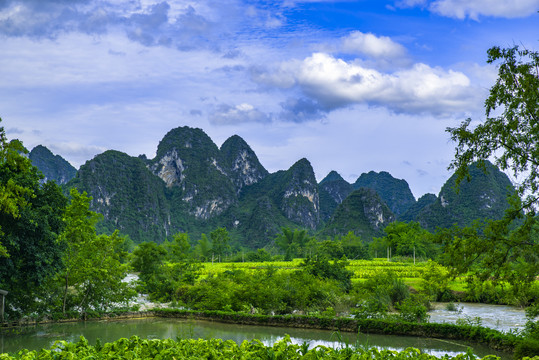 青山绿水绿色风景