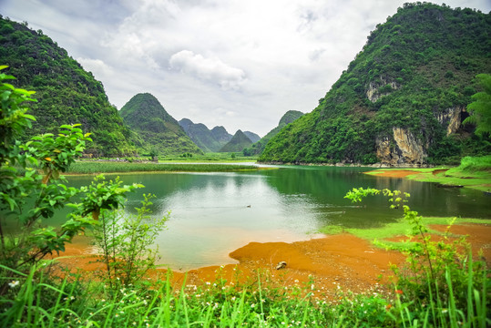 青山绿水绿色风景