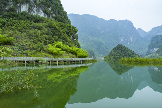 风景如画山水背景