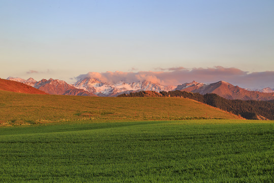 新疆东天山风光