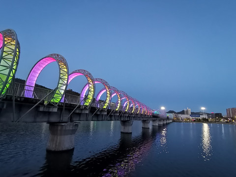 承德大桥夜景