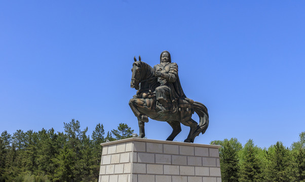 成吉思汗陵雕像