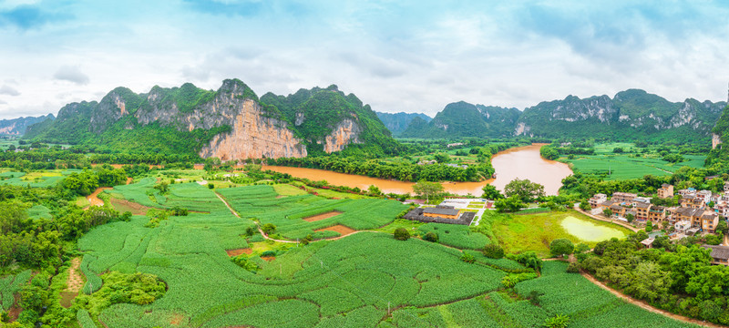 崇左花山明江