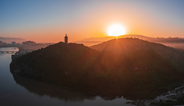 桂林全州湘江雷公塔