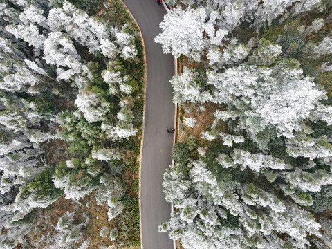 航拍雪景