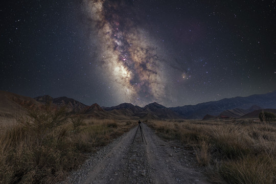 祁连山银河星空